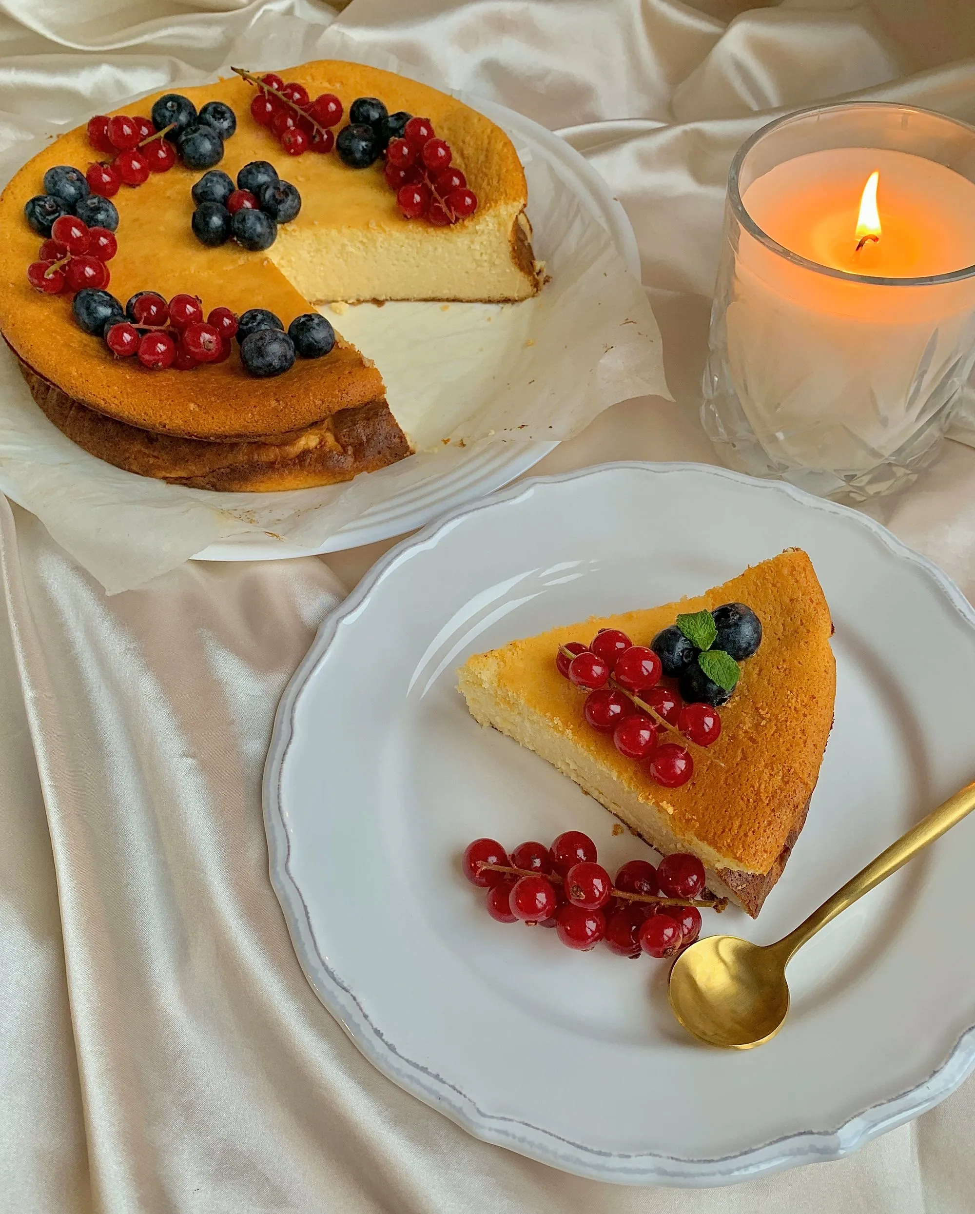 Cheesecake copt, cu coacăze